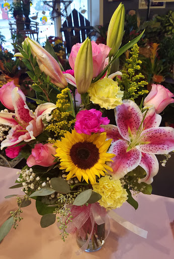 Florist «Sunshine Floral», reviews and photos, 1903 George St, La Crosse, WI 54603, USA