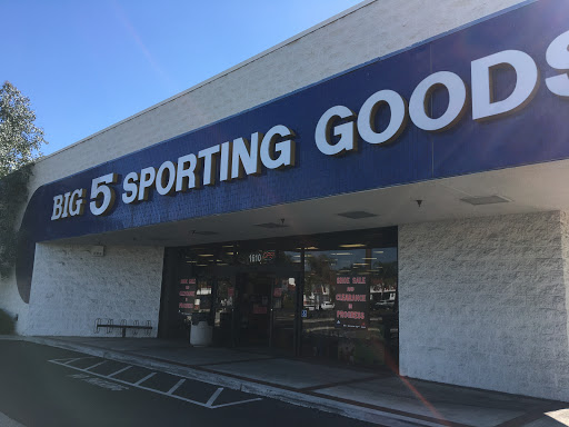 Sporting Goods Store «Big 5 Sporting Goods», reviews and photos, 1610 W Whittier Blvd, La Habra, CA 90631, USA