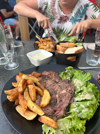 Plats et boissons du Restaurant français Le bouchon de la 7 à Saint-Martin-d'Estréaux - n°12