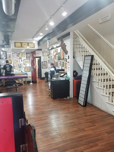 Tattoo Shop «Heroes & Ghosts Tattoo», reviews and photos, 3035 W Cary St, Richmond, VA 23221, USA
