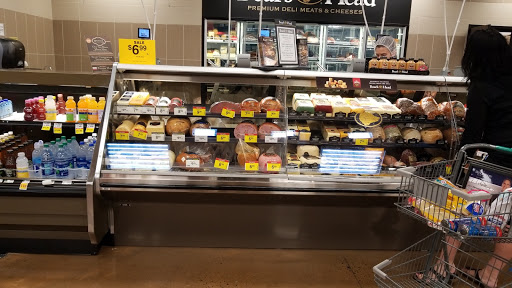 Grocery Store «Fred Meyer», reviews and photos, 17005 SE Sunnyside Rd, Happy Valley, OR 97086, USA