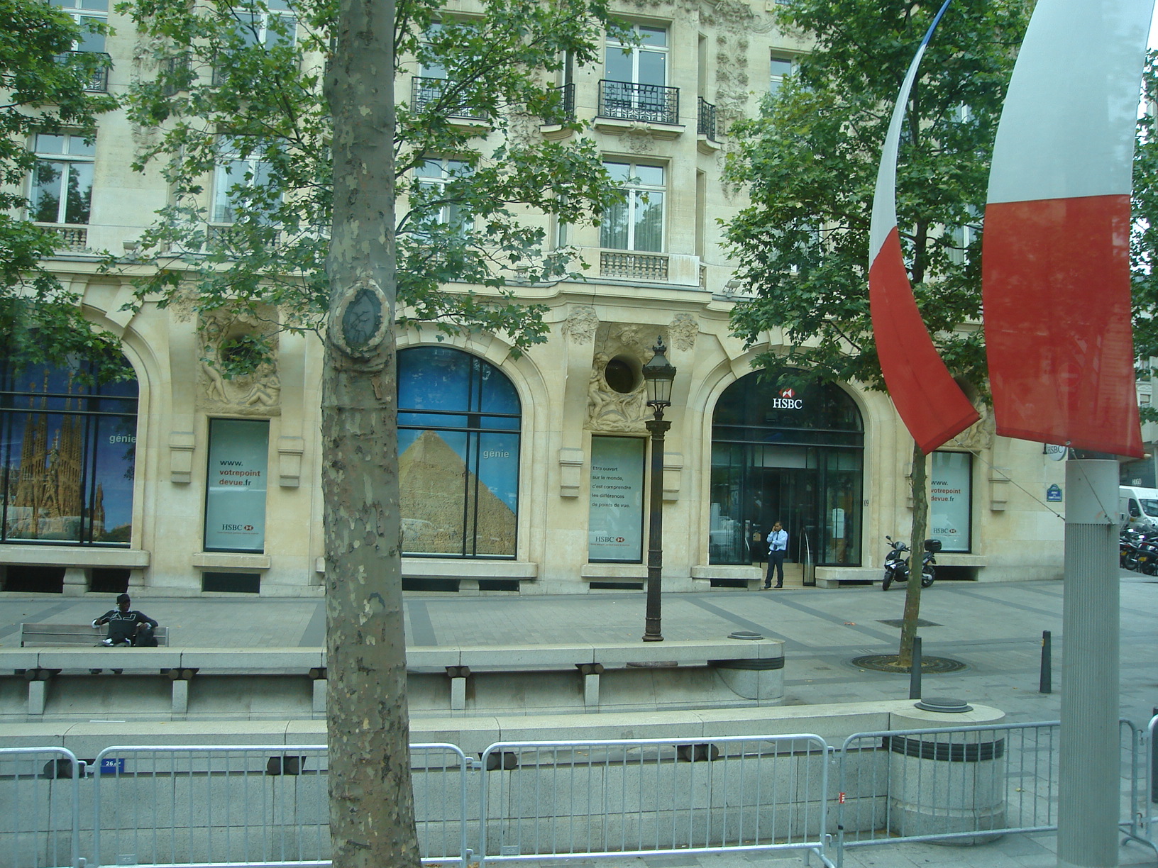 Photo n° 33 de l'avis de TEY.C fait le 18/03/2019 à 01:34