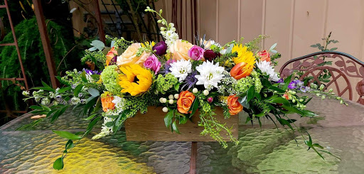 Florist «Kathy and Company Florist», reviews and photos, 221 Colchester Ave, Burlington, VT 05401, USA