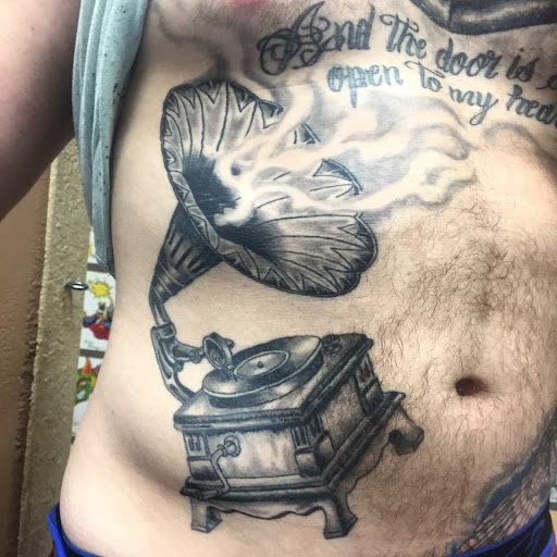 Tattoo Shop «Think Ink Tattoos», reviews and photos, 21626 Ventura Blvd, Woodland Hills, CA 91364, USA