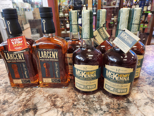 Wine Store «Bear Valley Wine & Liquor», reviews and photos, 3100 S Sheridan Blvd # F, Denver, CO 80227, USA