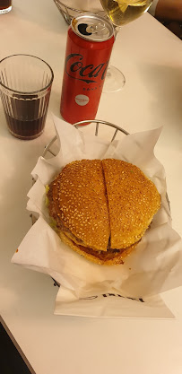 Sandwich au poulet du Restaurant de hamburgers Blend Hamburger Charonne à Paris - n°9