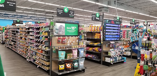 Pet Supply Store «Pet Supplies Plus», reviews and photos, 13360 W 87th St Pkwy, Lenexa, KS 66215, USA