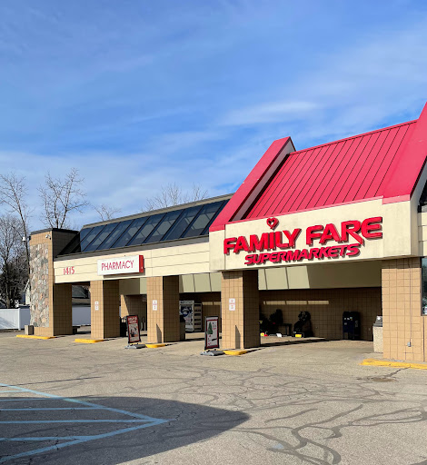 Grocery Store «Family Fare Supermarket», reviews and photos, 1415 Fulton St E, Grand Rapids, MI 49503, USA