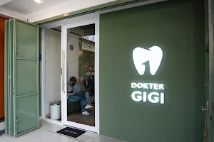 Satu Dental Karang Tengah Studio - Praktek Dokter Gigi Terbaik Ciledug image