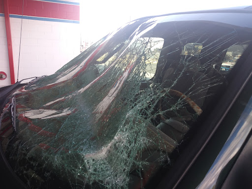 Auto Body Shop «L.P. Body Shop», reviews and photos, 410 E Arlington St, Yakima, WA 98901, USA