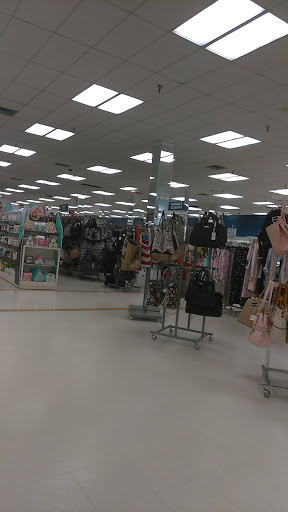 Department Store «Marshalls», reviews and photos, 2115 9th St N, Naples, FL 34102, USA