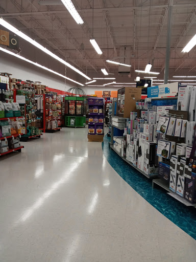 Pet Supply Store «Petco Animal Supplies», reviews and photos, 6425 Keizer Station Blvd, Keizer, OR 97303, USA
