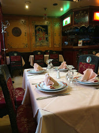 Atmosphère du Restaurant bangladais GANESH à Maisons-Laffitte - n°10