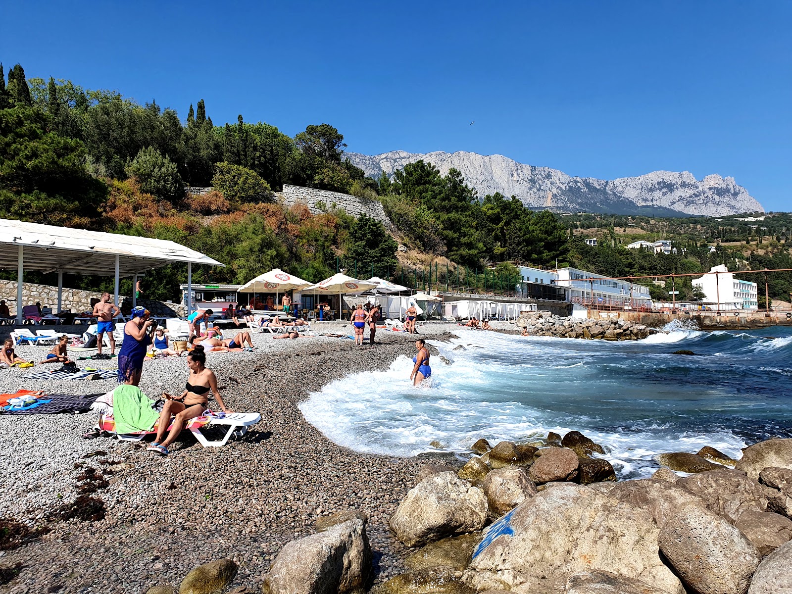 Foto von Naryshkinsky beach mit graue kiesel Oberfläche