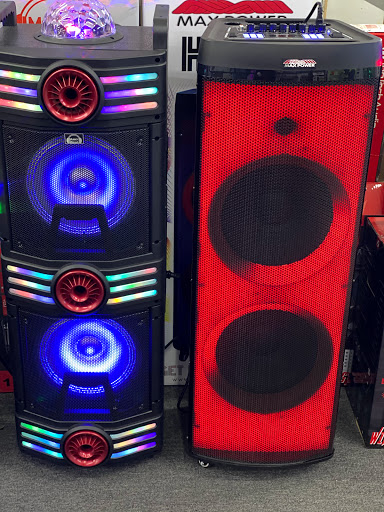 Cell Phone Accessory Store «WIRELESS DEPOT», reviews and photos, 610 SW Military Dr, San Antonio, TX 78221, USA