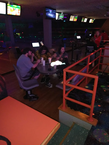 Bowling Alley «Echo Bowling Lanes», reviews and photos, 220 Bedford Rd # 1, Morris, IL 60450, USA