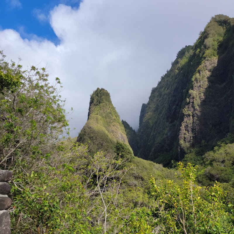 ʻĪao Valley State Monument