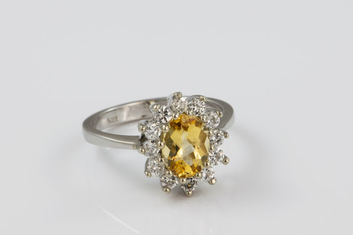 Jewelry Store «Silver City Stamp & Coin Co», reviews and photos, 3205 E Silver Springs Blvd, Ocala, FL 34470, USA