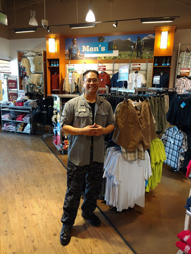 Sportswear Store «Columbia Sportswear Outlet Store at Cabazon Outlets», reviews and photos, 48750 Seminole Dr, Cabazon, CA 92230, USA