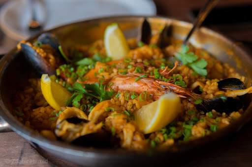 Restaurants eat paella Dubai