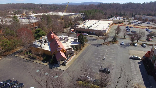 Shopping Mall «Seminole Square Shopping Center», reviews and photos, 200 Zan Rd, Charlottesville, VA 22901, USA