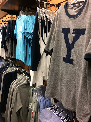 Book Store «Yale University Bookstore», reviews and photos, 77 Broadway, New Haven, CT 06511, USA