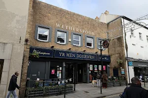 Yr Hen Dderwen - JD Wetherspoon image