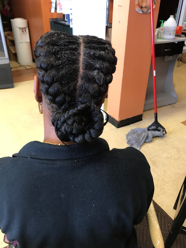 Shopping Mall «Eagledale Plaza Shopping Center», reviews and photos, 2802 Lafayette Rd, Indianapolis, IN 46222, USA