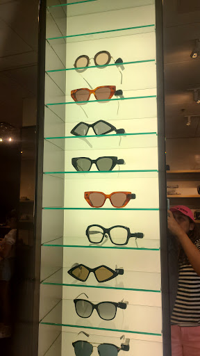 Boutique «Gucci Outlet», reviews and photos, 3939 S Interstate Hwy 35 #1050, San Marcos, TX 78666, USA