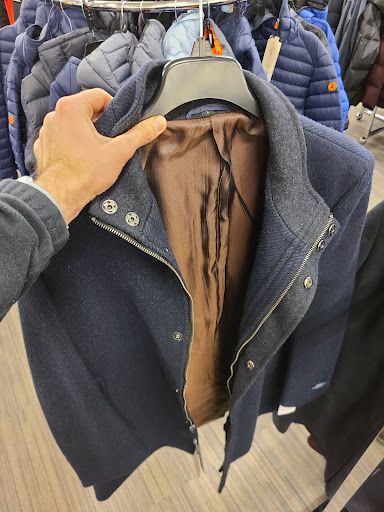 Department Store «Nordstrom Rack Lincoln Park», reviews and photos, 1551 N Sheffield Ave, Chicago, IL 60642, USA