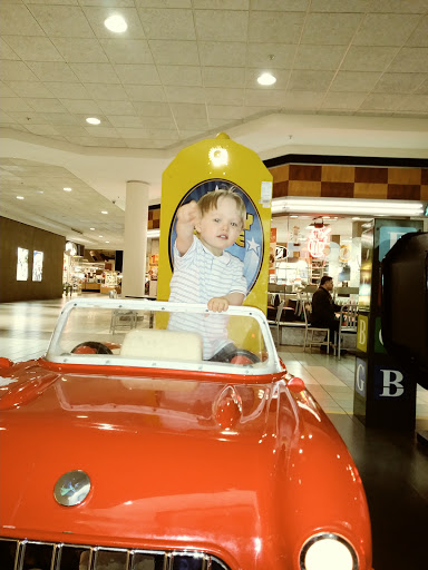 Shopping Mall «Westland Shopping Center», reviews and photos, 35000 Warren Rd, Westland, MI 48185, USA