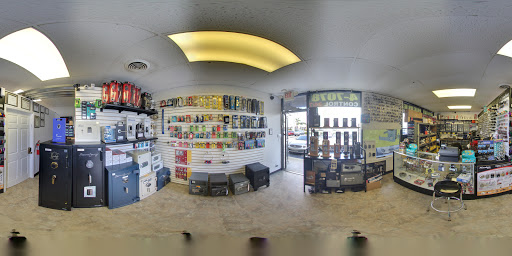 Locksmith «Smiley Locksmith», reviews and photos, 30 E Oakland Park Blvd, Wilton Manors, FL 33334, USA