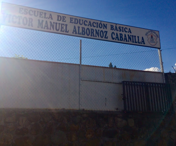Opiniones de Escuela Victor Manuel Albornoz Cabanilla en Cuenca - Escuela