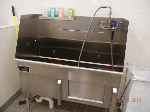 Pet Supply Store «PetPeople», reviews and photos, 2484 E 146th St, Carmel, IN 46033, USA