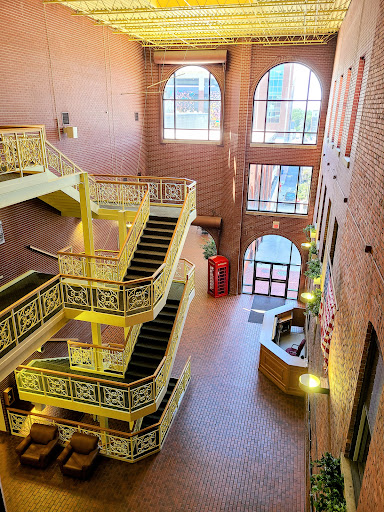 Shopping Mall «Fountain Square», reviews and photos, 101 W Kirkwood Ave, Bloomington, IN 47404, USA