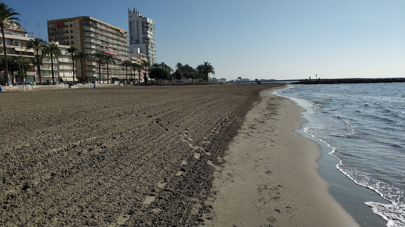 Photo of Beach Santa Pola 2 amenities area