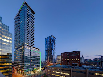 Holiday Inn & Suites Montreal Centre-Ville Ouest, an IHG Hotel