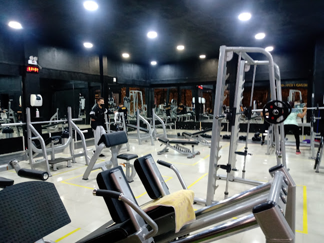 Opiniones de Fitness Park Perú en Chorrillos - Gimnasio