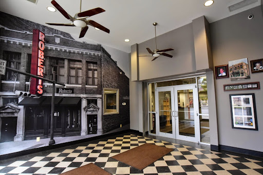 Camera Store «Roberts Camera», reviews and photos, 220 E St Clair St, Indianapolis, IN 46204, USA