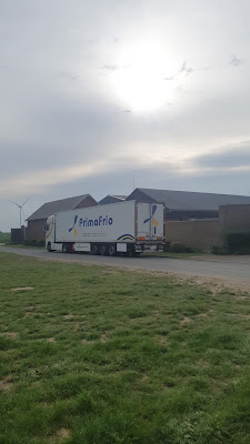 POTIER LICTEVOUT EARL BATATAS. VENTE A LA FERME à Belloy-en-Santerre