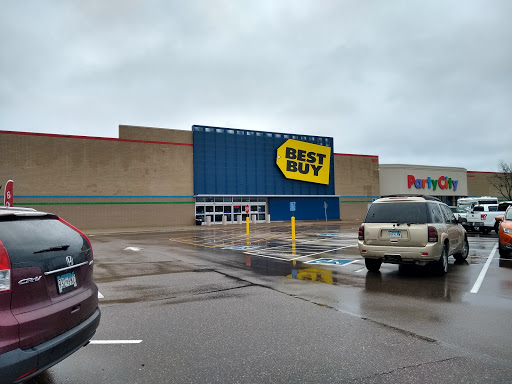 Electronics Store «Best Buy», reviews and photos, 15300 Cedar Ave S, Apple Valley, MN 55124, USA