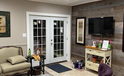 Beauty Salon «Kelly & Company - A Hair Salon / Massage Therapy / Spray Sunless Tanning», reviews and photos, 2445 Walnut St, Harrisburg, PA 17110, USA