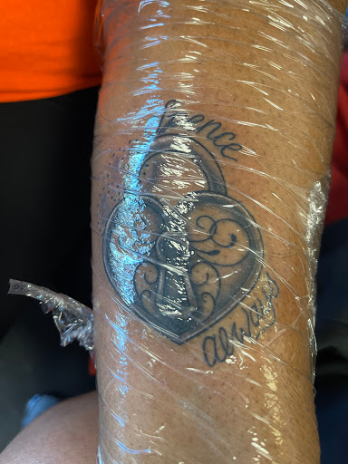 Tattoo Shop «Saints and Sinners Atl», reviews and photos, 1002 Duluth Hwy, Lawrenceville, GA 30043, USA