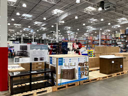 Warehouse store «Costco Wholesale», reviews and photos, 3600 E Main St, Waterbury, CT 06705, USA
