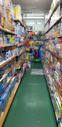 Toy Store «Greenpoint Toy Center», reviews and photos, 738 Manhattan Ave, Brooklyn, NY 11222, USA