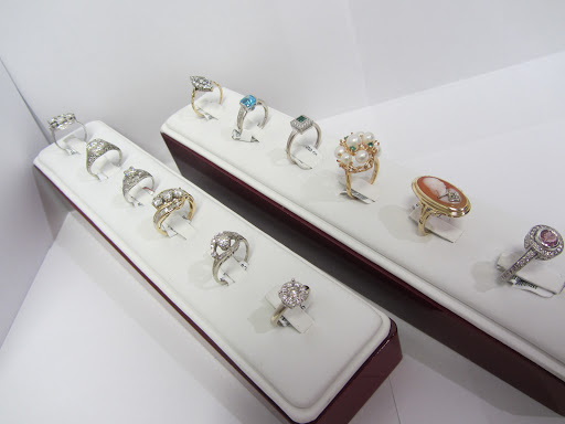 Pawn Shop «Clark Loan & Jewelry», reviews and photos, 700 S Philadelphia Blvd, Aberdeen, MD 21001, USA