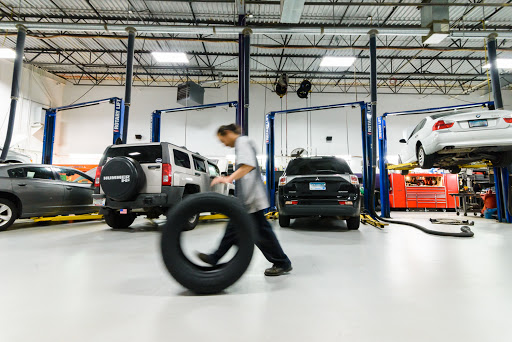 Auto Repair Shop «Auto Works Automotive Service», reviews and photos, 380 Rivertown Dr #400, Woodbury, MN 55125, USA