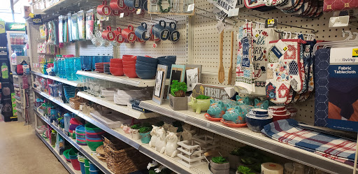 Discount Store «Dollar General», reviews and photos, 146 Waynesville Plaza, Waynesville, NC 28786, USA