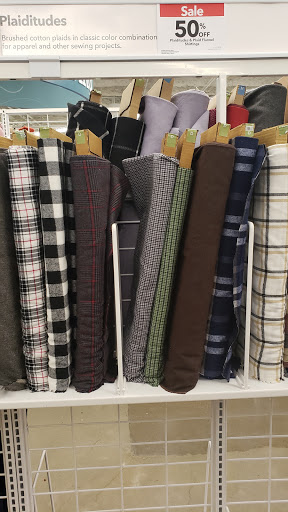 Fabric Store «Jo-Ann Fabrics and Crafts», reviews and photos, 555 W Roosevelt Rd, Chicago, IL 60607, USA