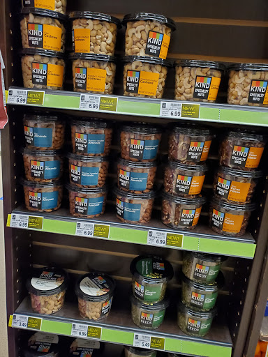 Shopping Mall «Westcliff Plaza», reviews and photos, 1000-1150 Irvine Ave, Newport Beach, CA 92660, USA